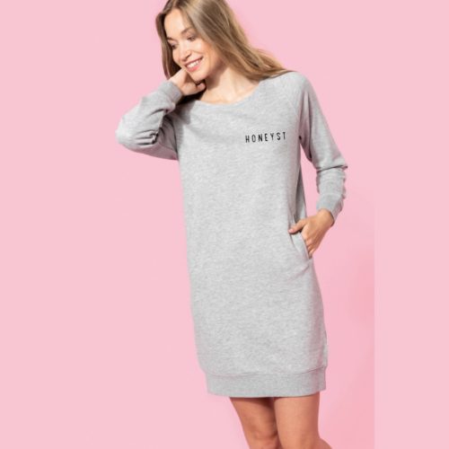 mise en situation robe grise