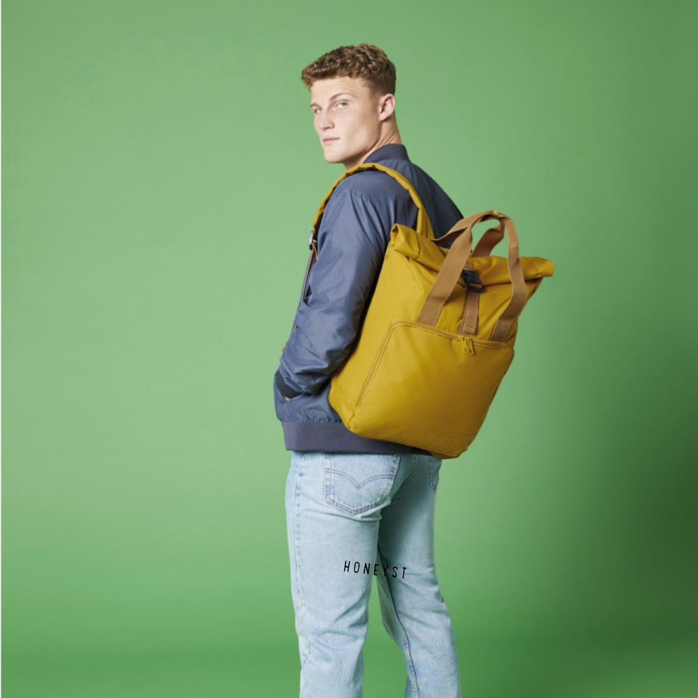 mise en situation sac jaune moutarde